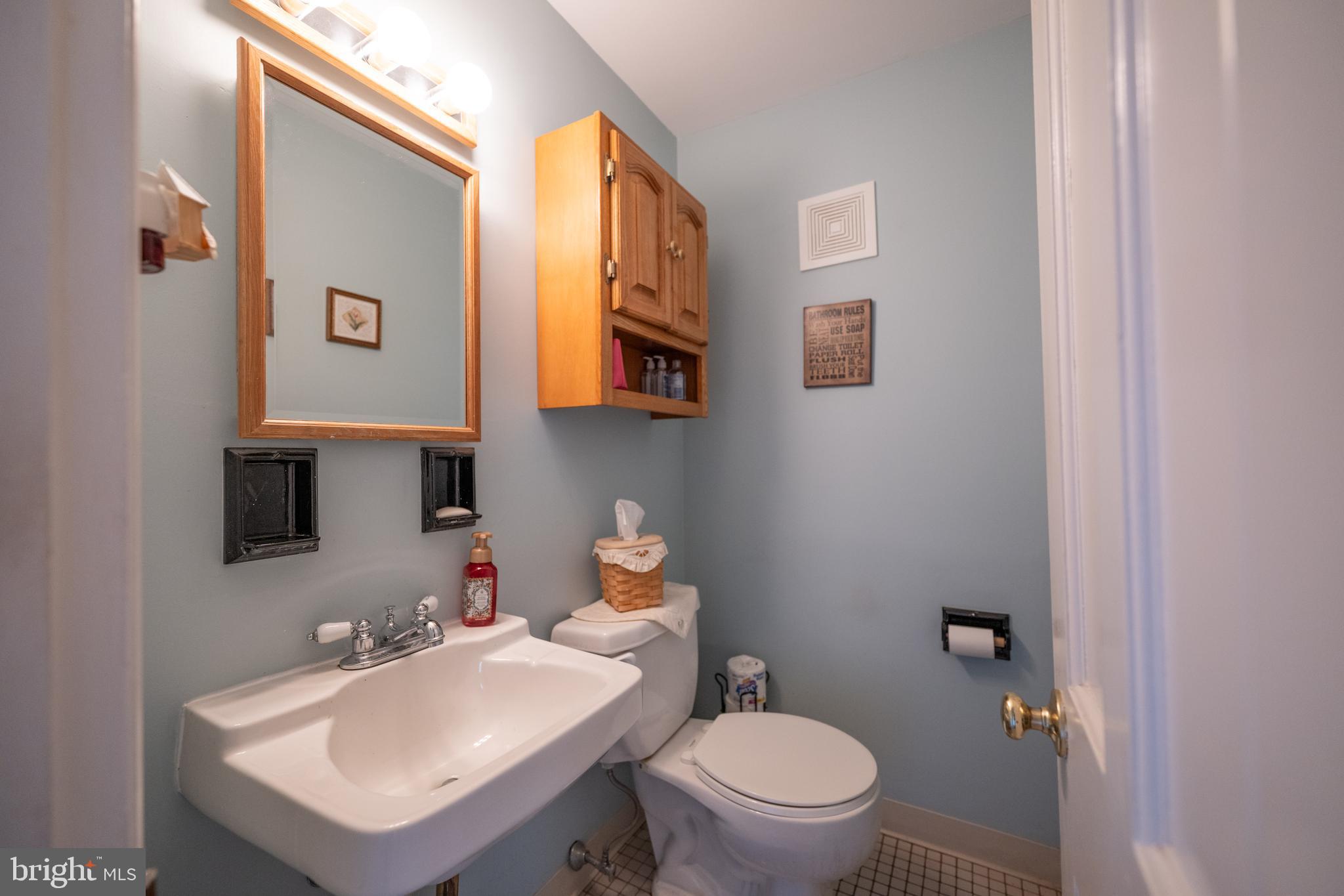 1848 Ridgelawn Avenue Bethlehem, PA 18018 - Photo 18 of 39