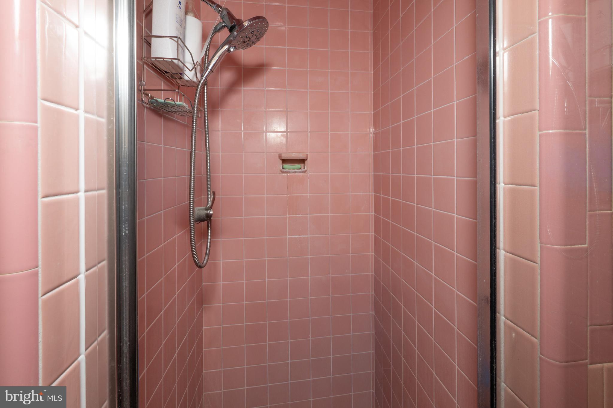 1848 Ridgelawn Avenue Bethlehem, PA 18018 - Photo 22 of 39