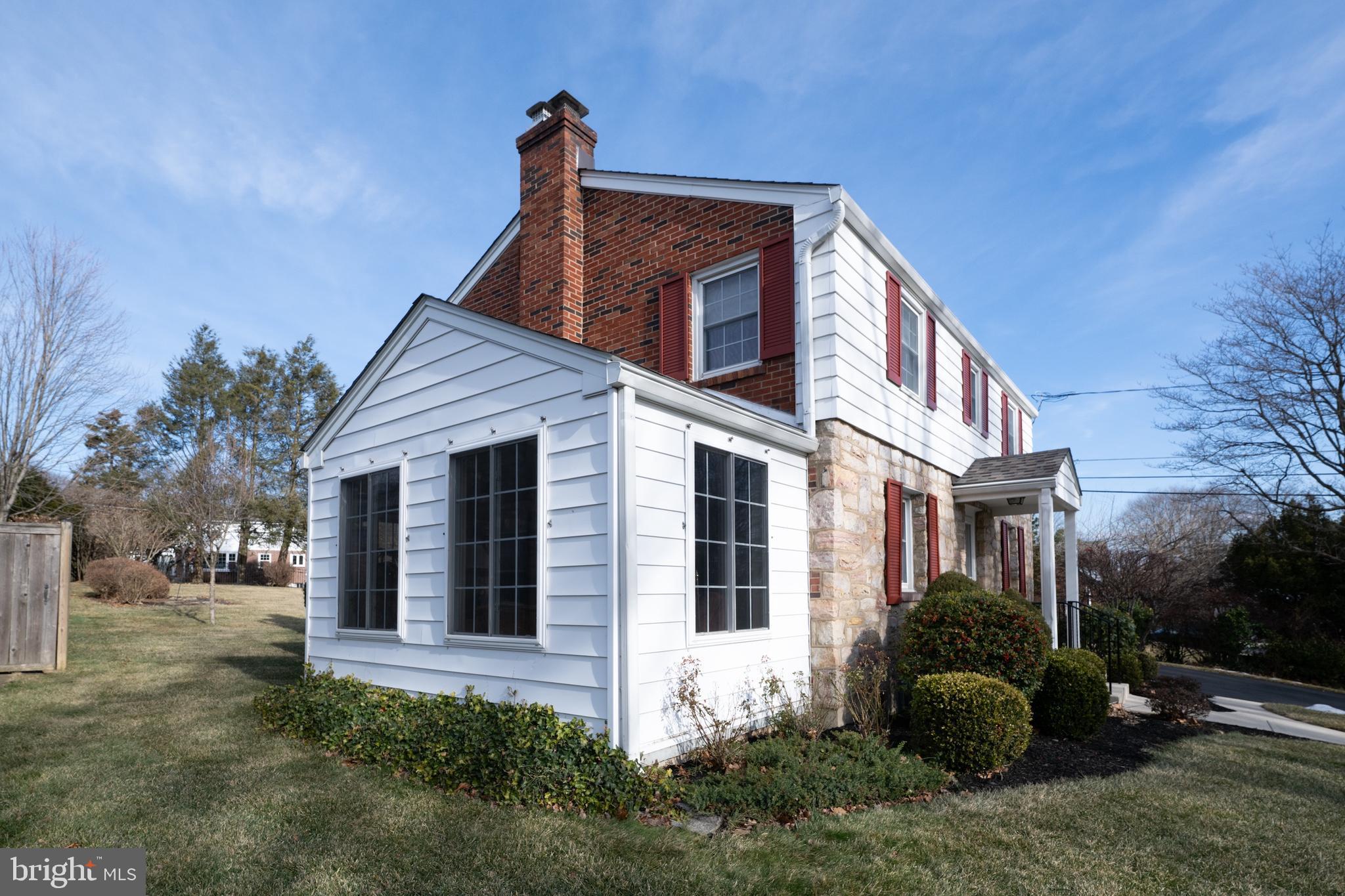 1848 Ridgelawn Avenue Bethlehem, PA 18018 - Photo 5 of 39