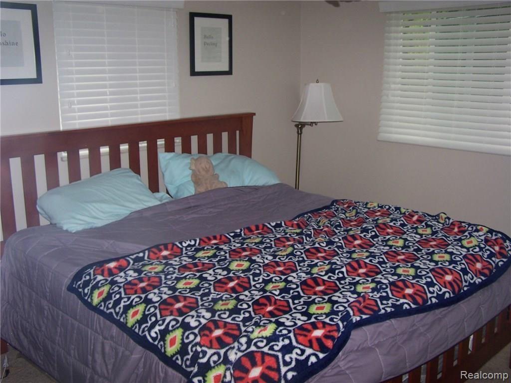 4160 England Beach Road White Lake, MI 48383 - Photo 22 of 29 100_6597.JPG