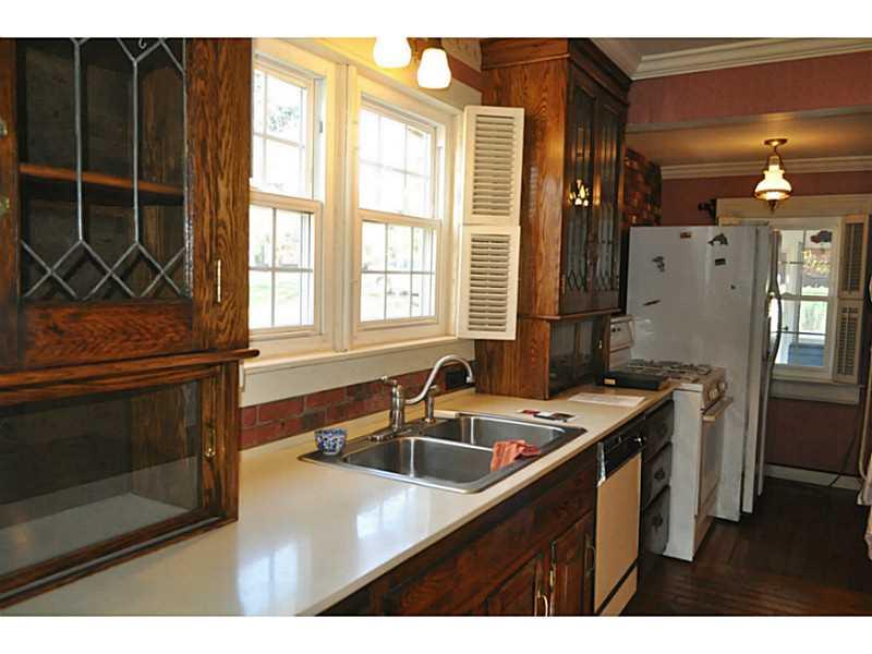 308 Ridge Lane Saxonburg, PA 16056 - Photo 9 of 17 Kitchen.