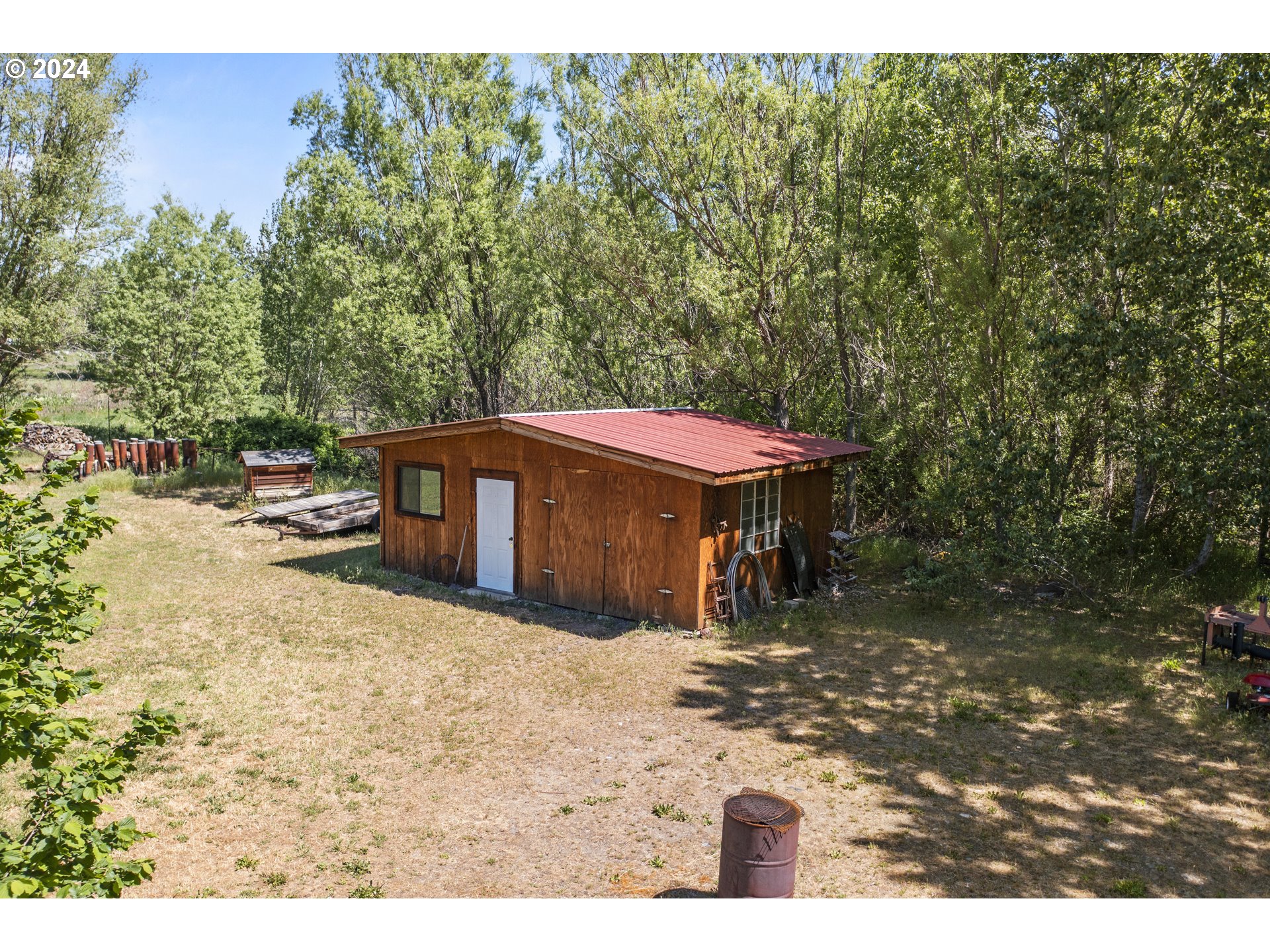 43479 Old Foothill Road Richland, OR 97870 - Photo 24 of 44 a view of a house with a yard