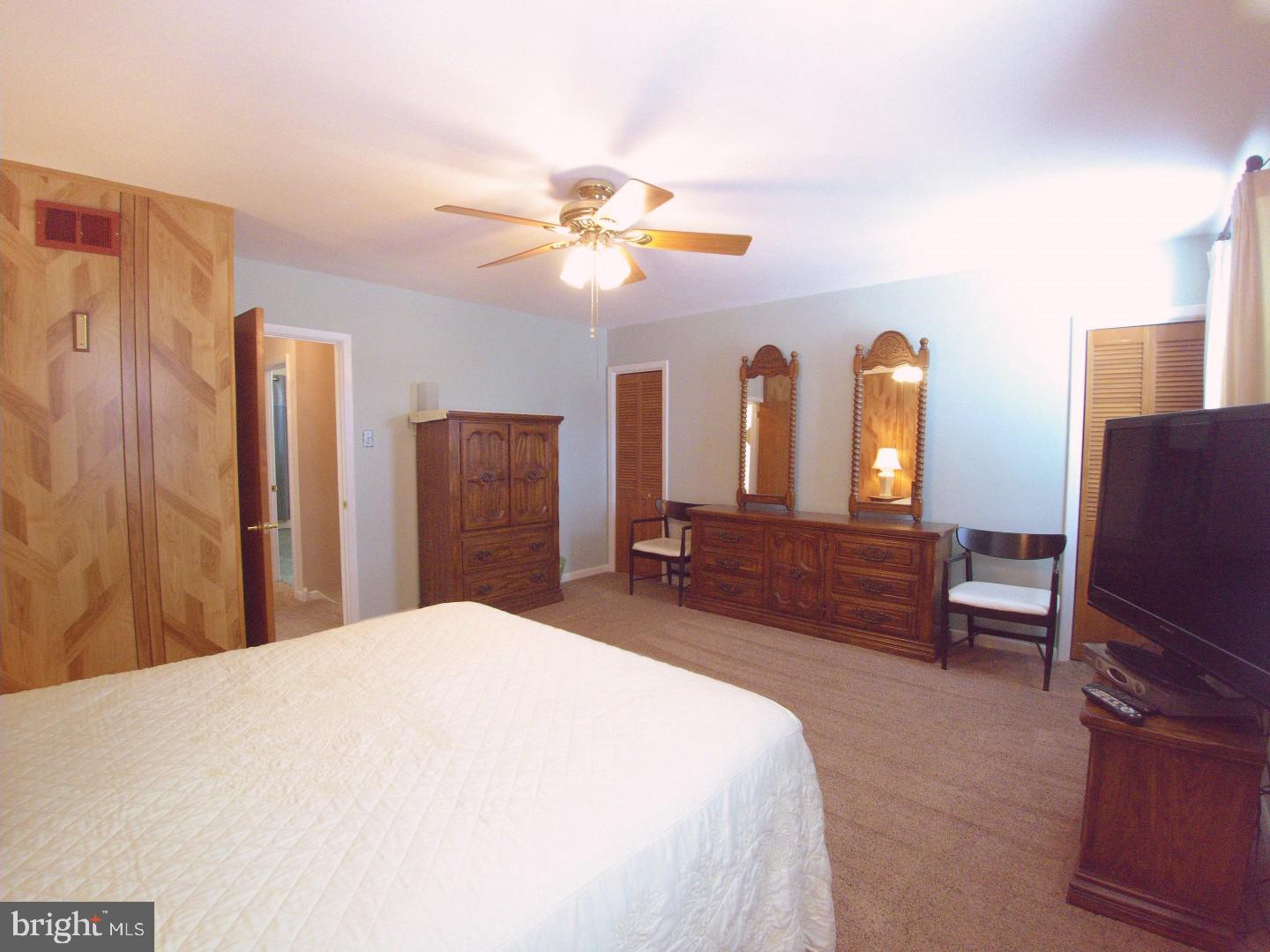 3609 Newberry Road Philadelphia, PA 19154 - Photo 14 of 25 Gallery Image 14