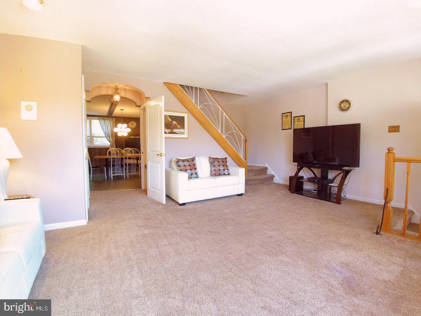 3609 Newberry Road Philadelphia, PA 19154 - Photo 7 of 25 Gallery Image 7