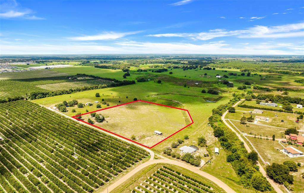 Smith Road Groveland, FL 34736 - Photo 5 of 10 a view of swimming pool from a balcony