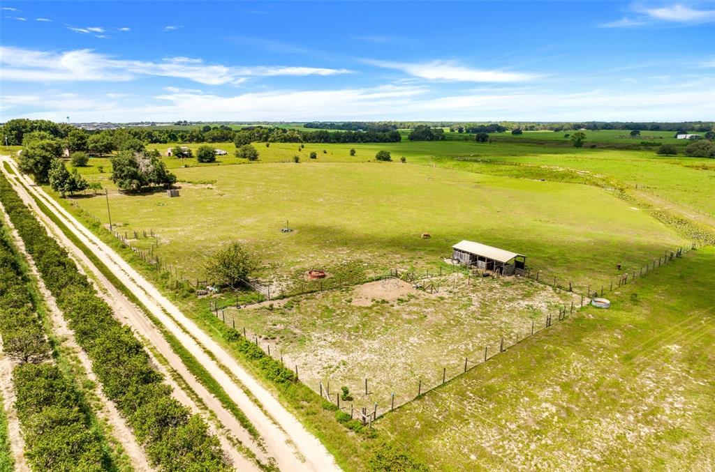 Smith Road Groveland, FL 34736 - Photo 7 of 10 a view of an ocean and beach
