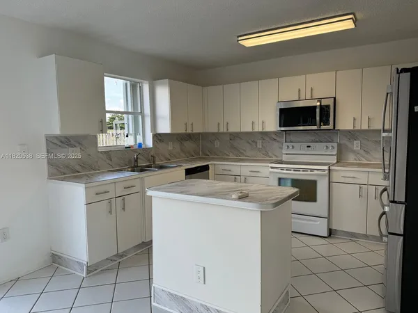 $4,500 | 12149 Northwest 34th Street, Unit 12149, Sunrise, FL 33323