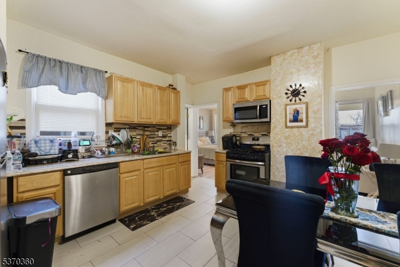 76 Heckel Street Belleville, NJ 07109 - Photo 4 of 21