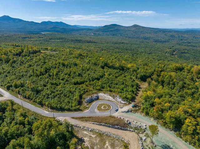 $675,000 | 0 Ledgewood Drive, Unit 9 8, Bethlehem, NH 03574