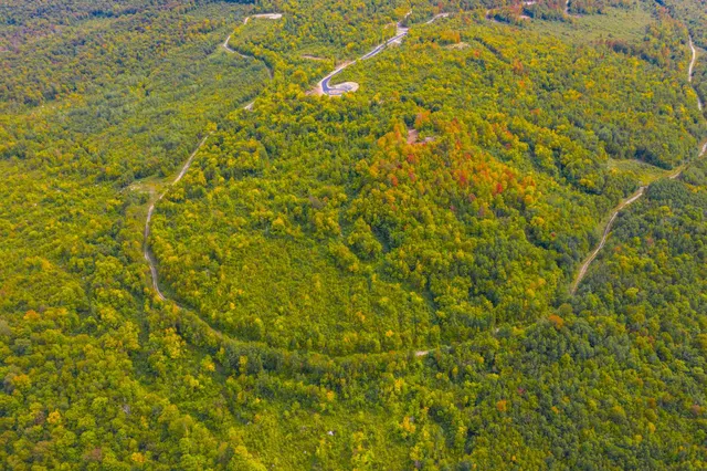 $675,000 | 0 Ledgewood Drive, Unit 9 8, Bethlehem, NH 03574