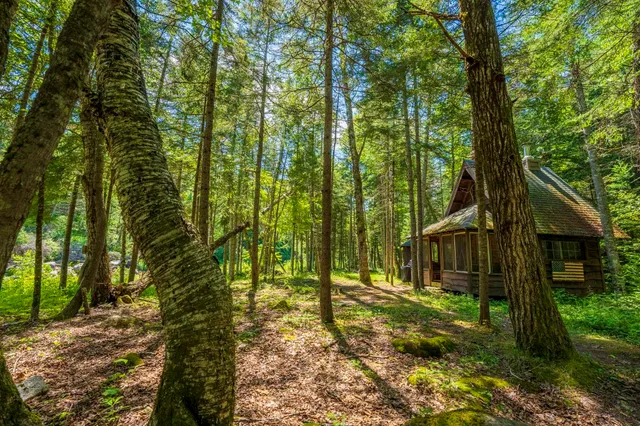 $675,000 | 0 Ledgewood Drive, Unit 9 8, Bethlehem, NH 03574