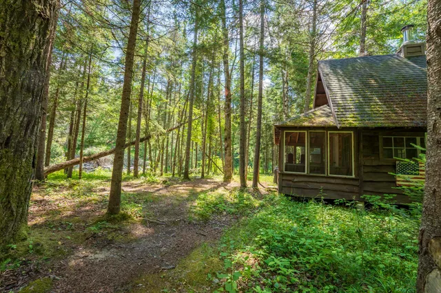 $675,000 | 0 Ledgewood Drive, Unit 9 8, Bethlehem, NH 03574