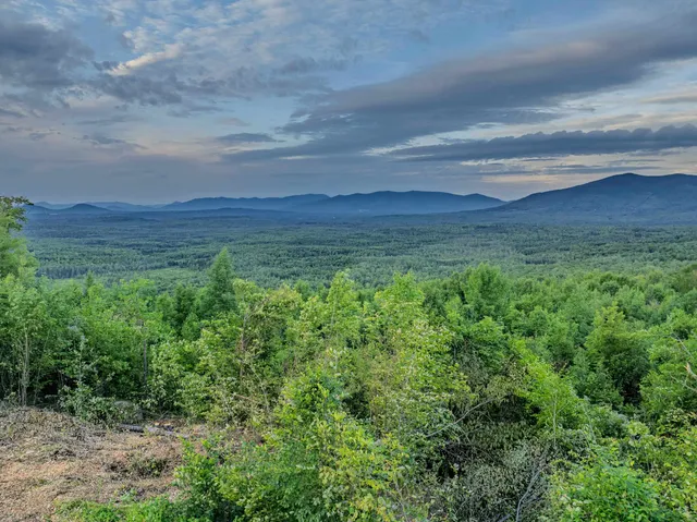 $675,000 | 0 Ledgewood Drive, Unit 9 8, Bethlehem, NH 03574