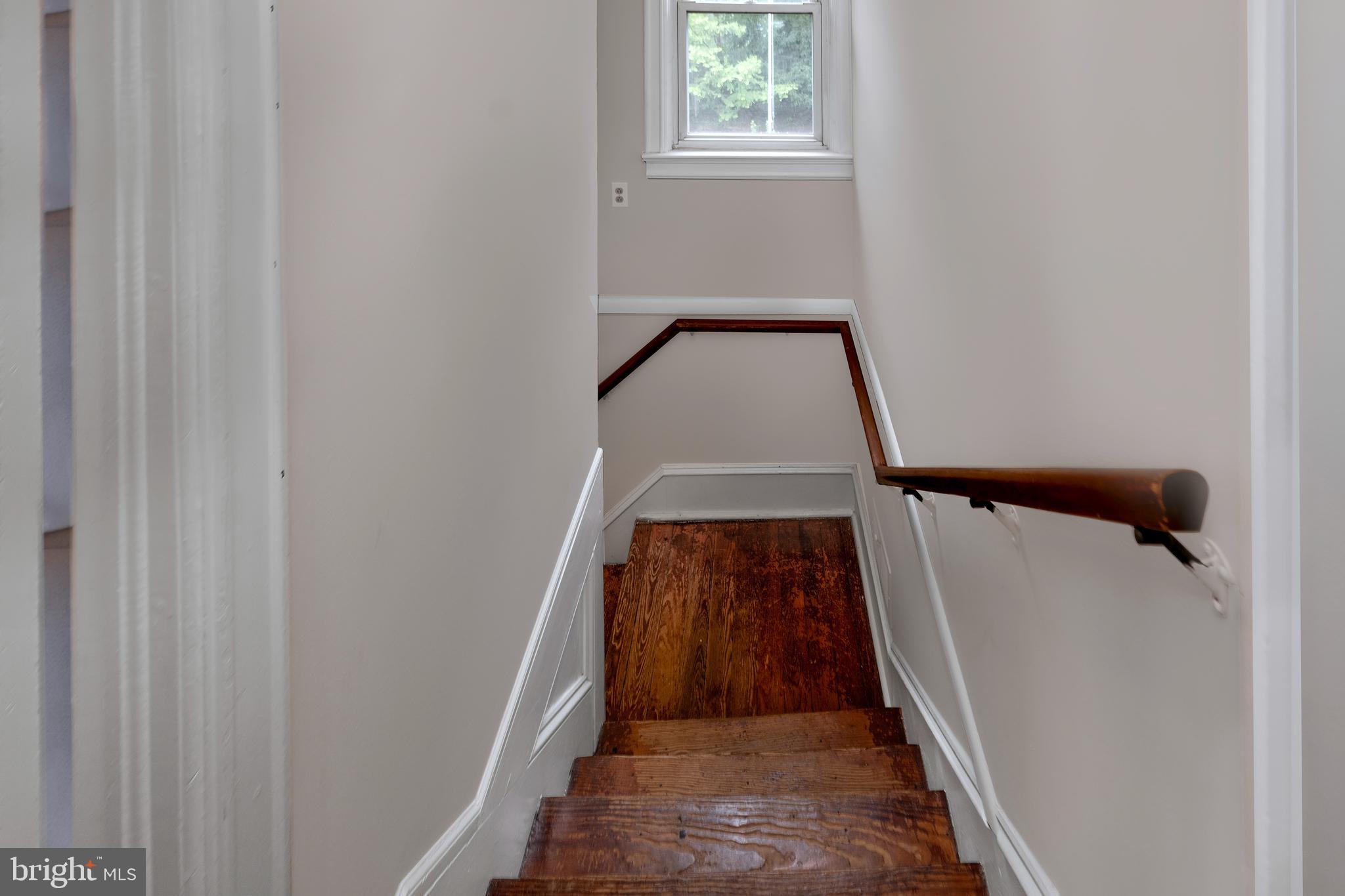407 Reading Street Pennington, NJ 08534 - Photo 14 of 27
