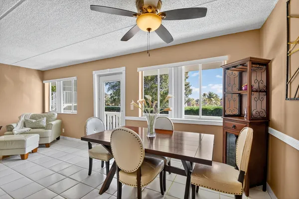 $125,500 | 3200 Springdale Boulevard, Unit 217, Palm Springs, FL 33461