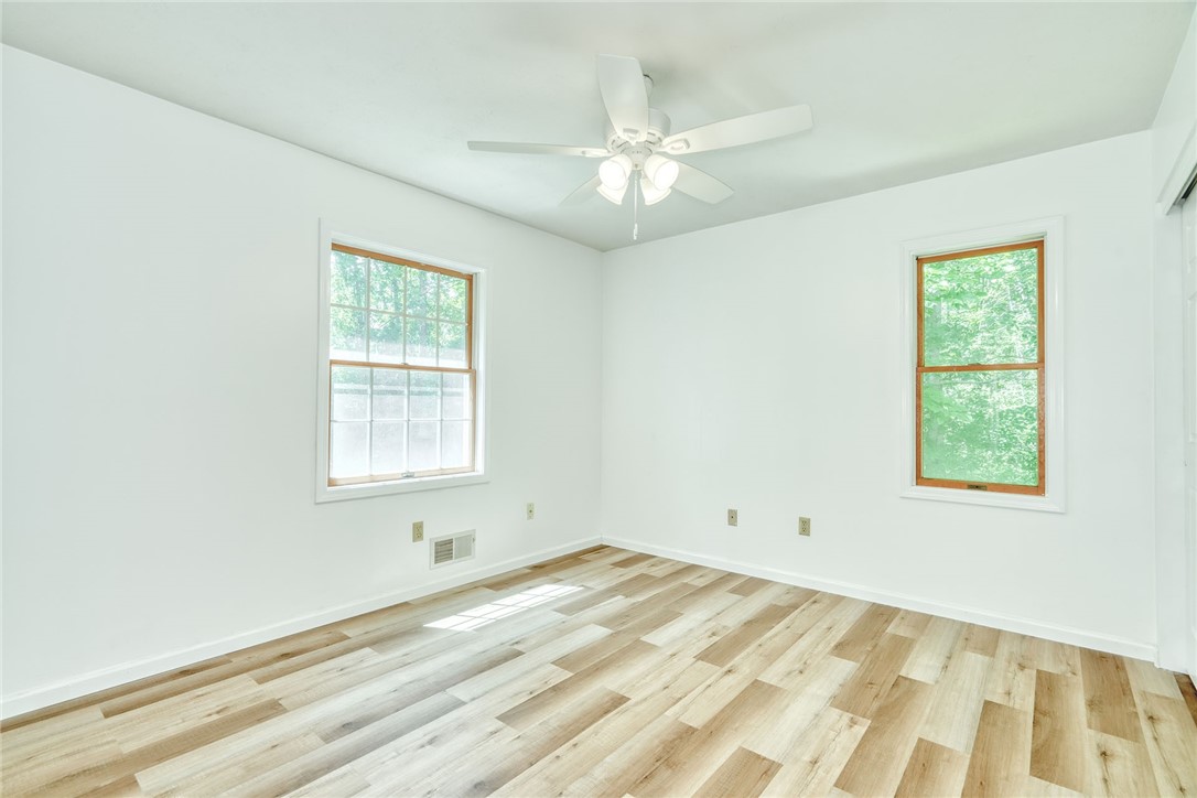 6578 Lakeside Road Ontario, NY 14519 - Photo 23 of 40