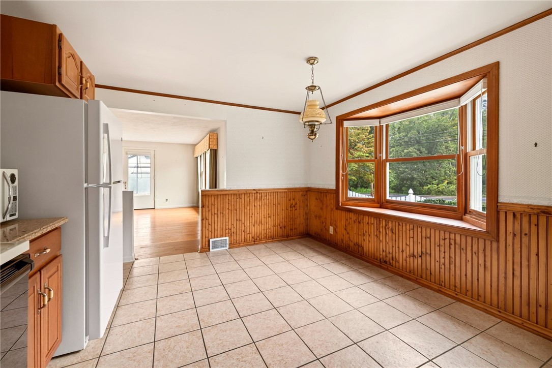 1070 Shoemaker Road Webster, NY 14580 - Photo 7 of 24 Gallery Image 7