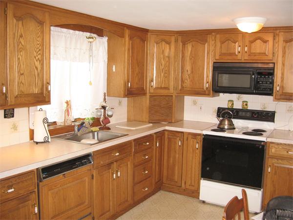 61 Appleton Avenue Hamilton, MA 01982 - Photo 7 of 9 Gallery Image 7