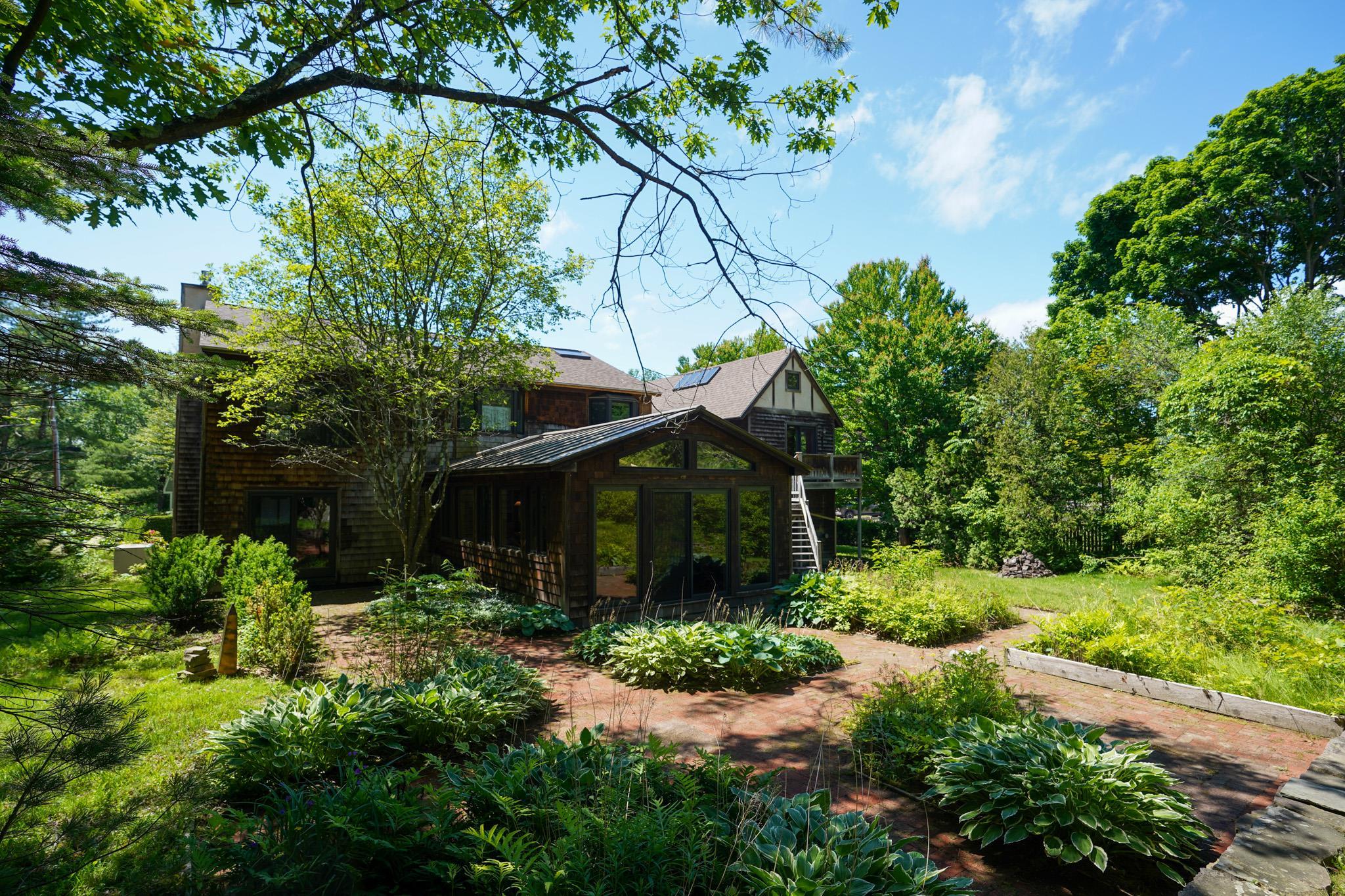 341 South Cove Road Burlington, VT 05401 - Photo 17 of 38 Gallery Image 17