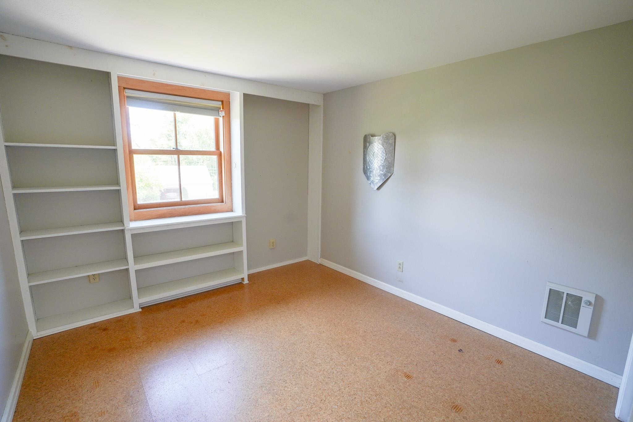 341 South Cove Road Burlington, VT 05401 - Photo 8 of 38 Gallery Image 8