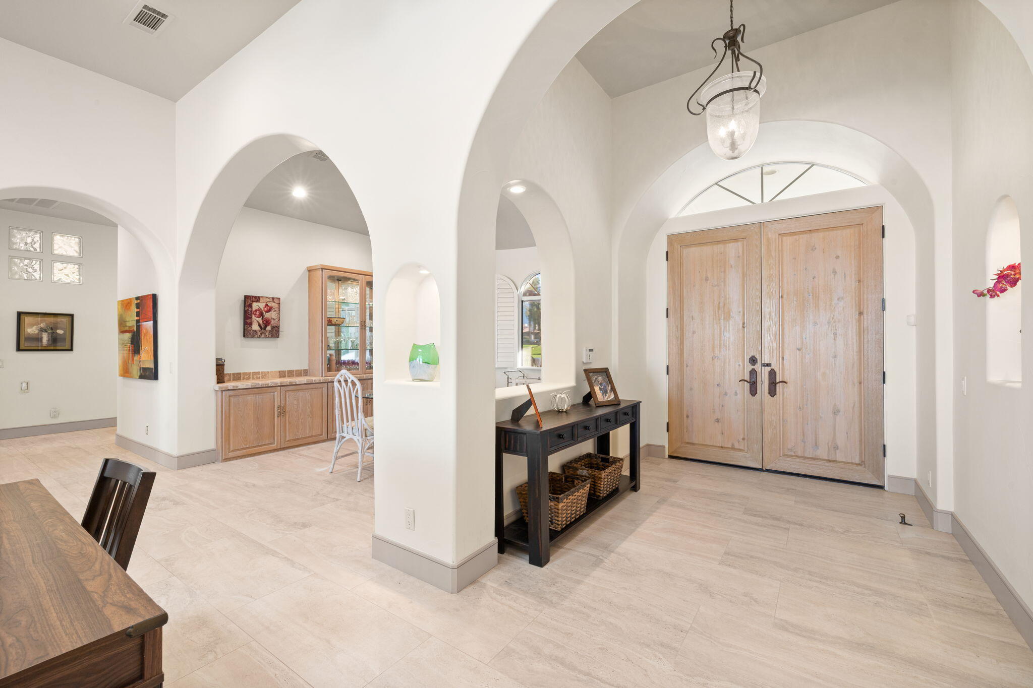 73110 Calliandra Street Palm Desert, CA 92260 - Photo 8 of 67 a view of a livingroom with a furniture