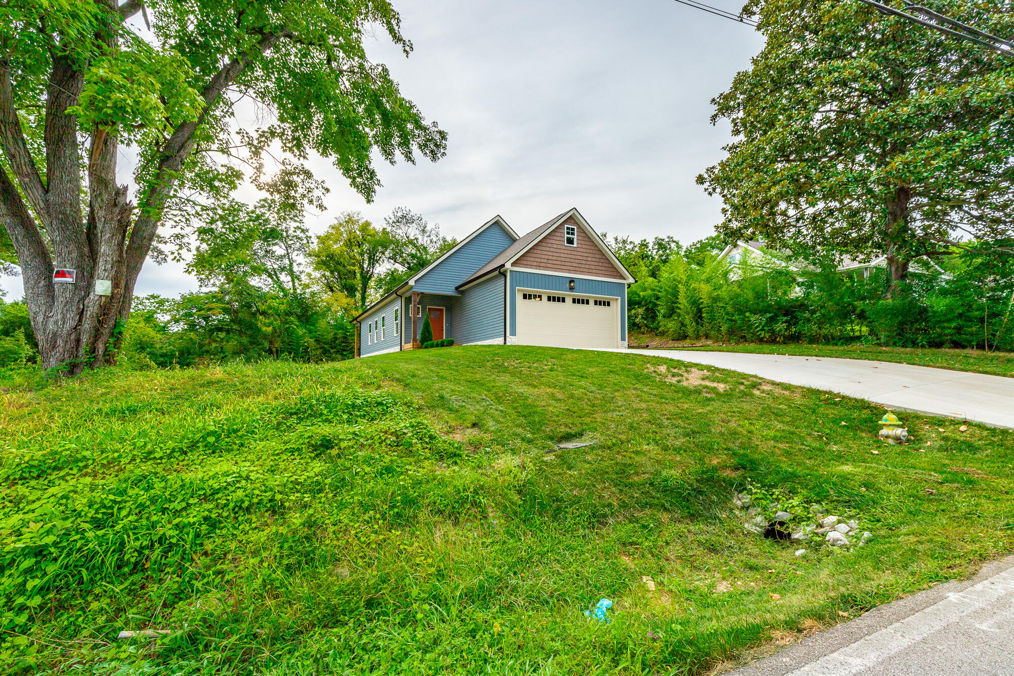 41 Greens Lake Road Rossville, GA 30741 - Photo 2 of 30 Front View