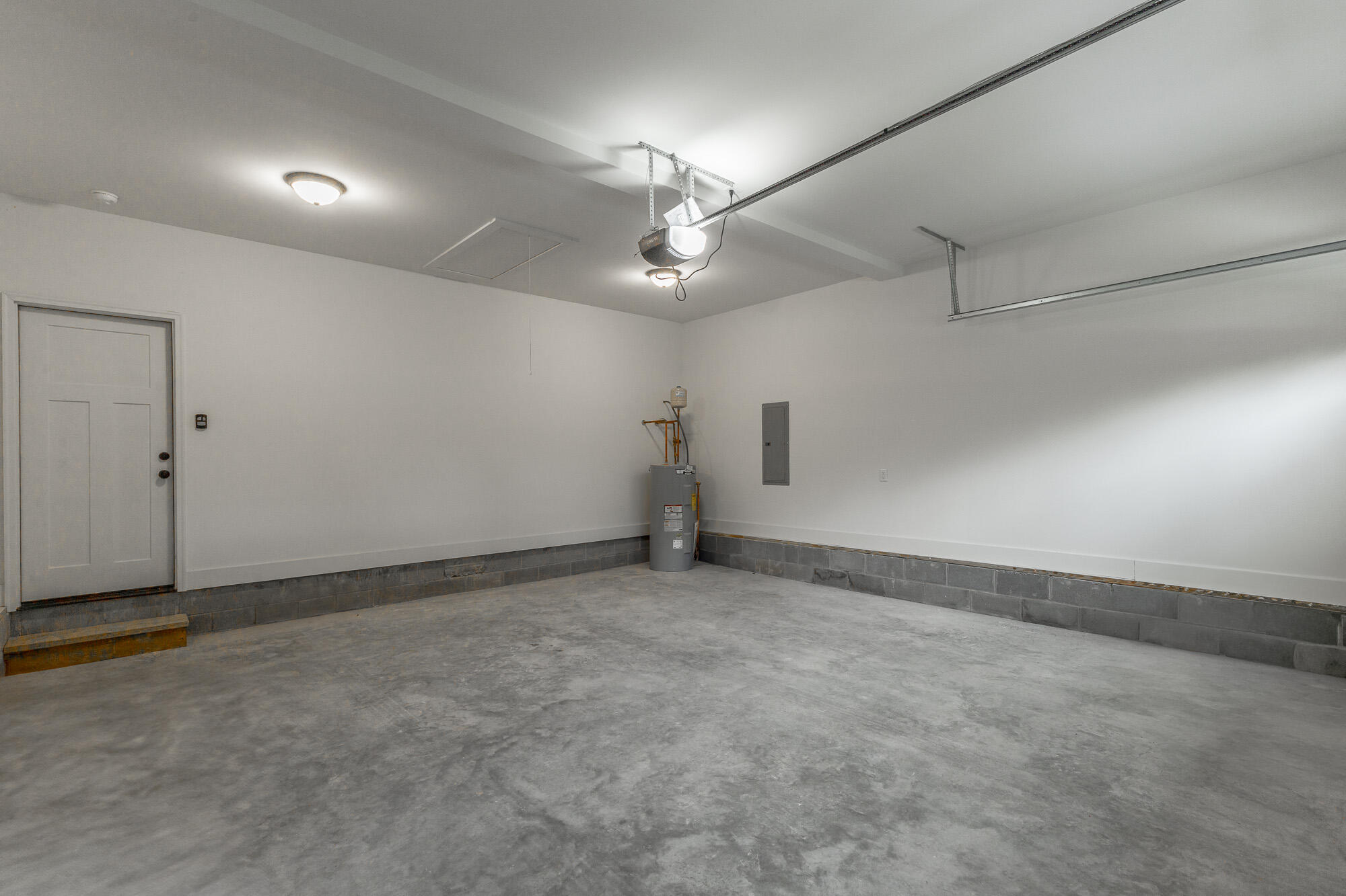 41 Greens Lake Road Rossville, GA 30741 - Photo 25 of 30 Garage