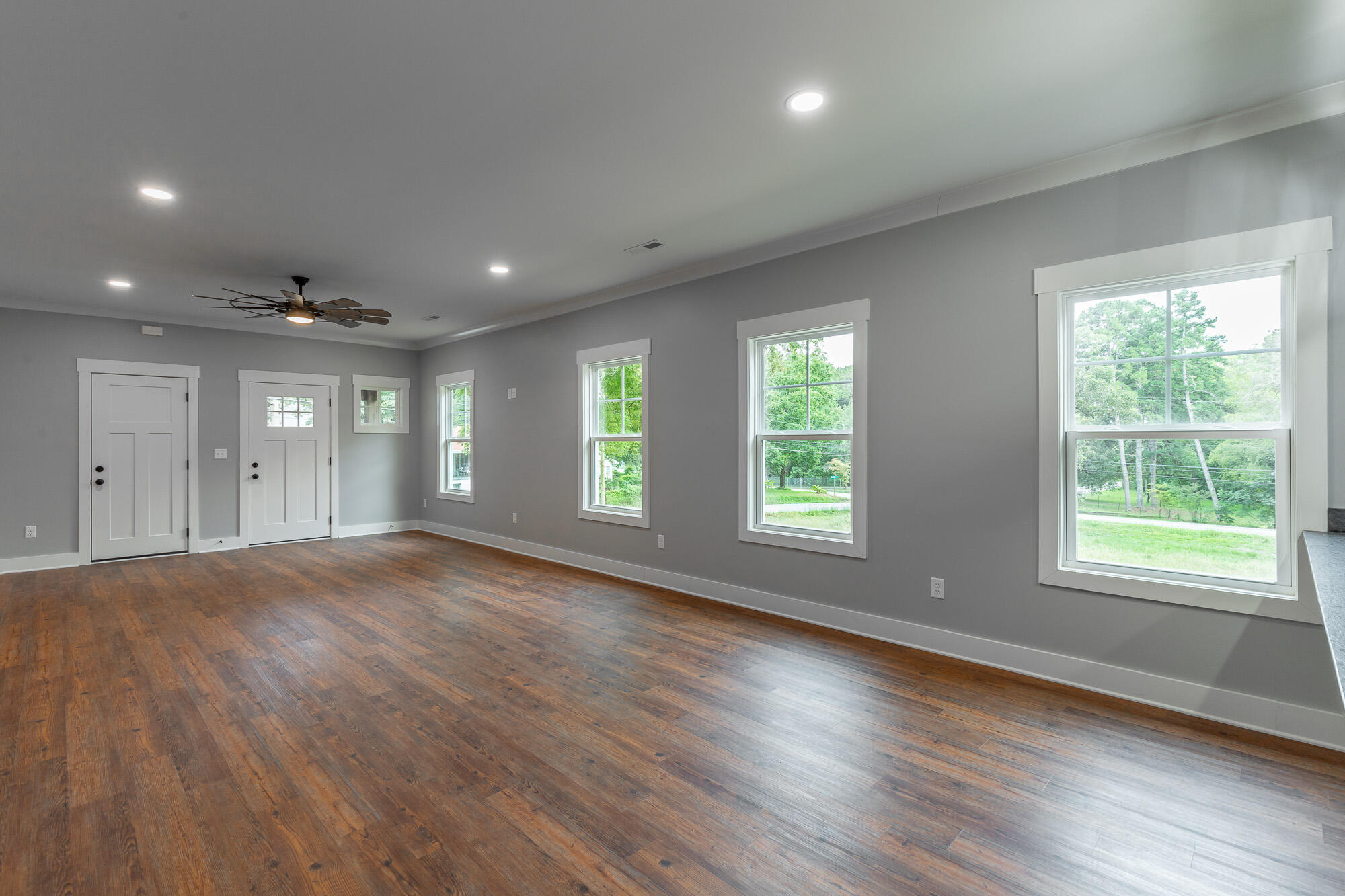 41 Greens Lake Road Rossville, GA 30741 - Photo 4 of 30 Living Room