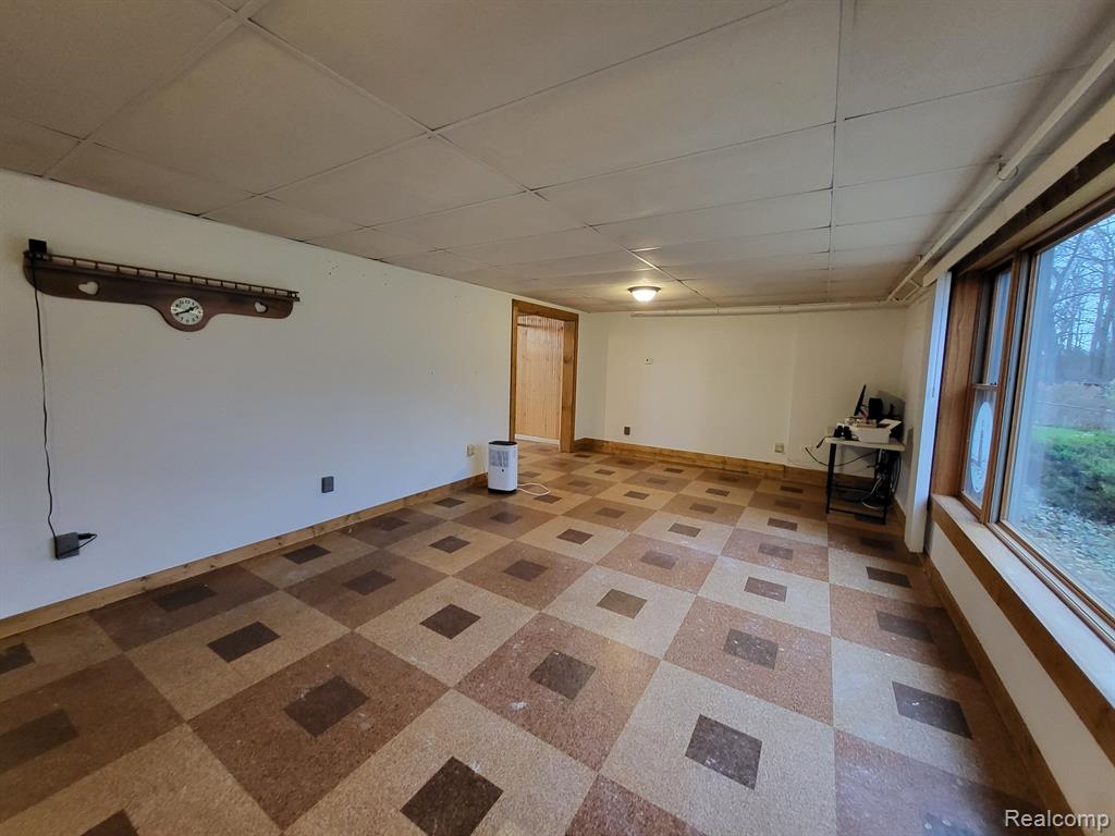 12399 White Lake Road Fenton, MI 48430 - Photo 26 of 37