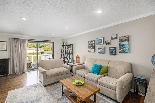 $327,000 | 601 East Oak Street, Fremont, MI 49412