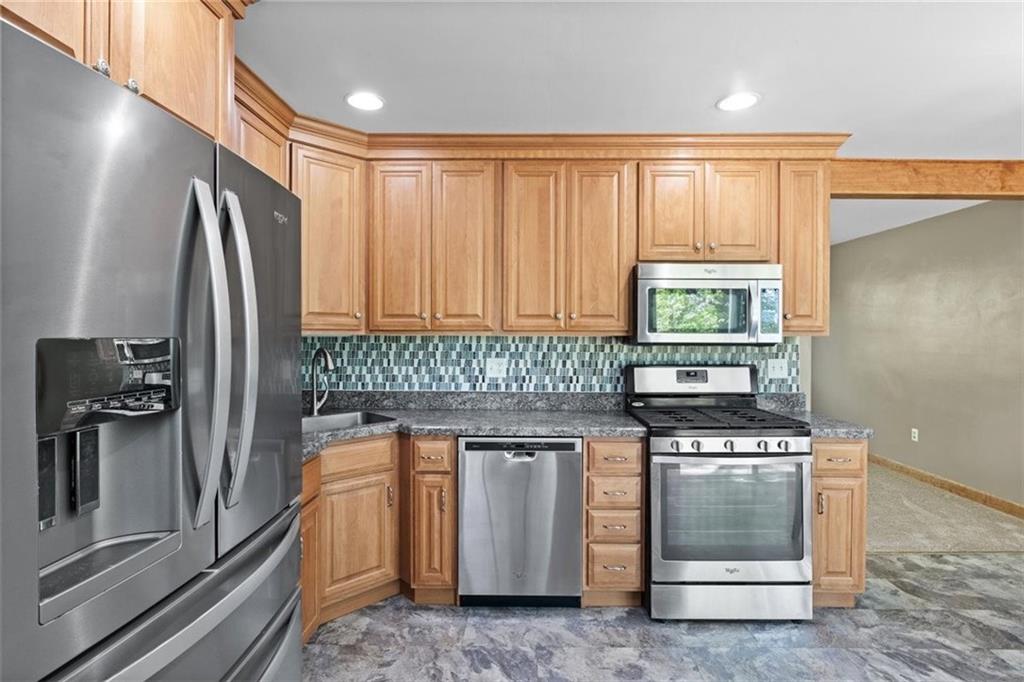2014 Birch Road Monaca, PA 15061 - Photo 10 of 25 Gallery Image 10