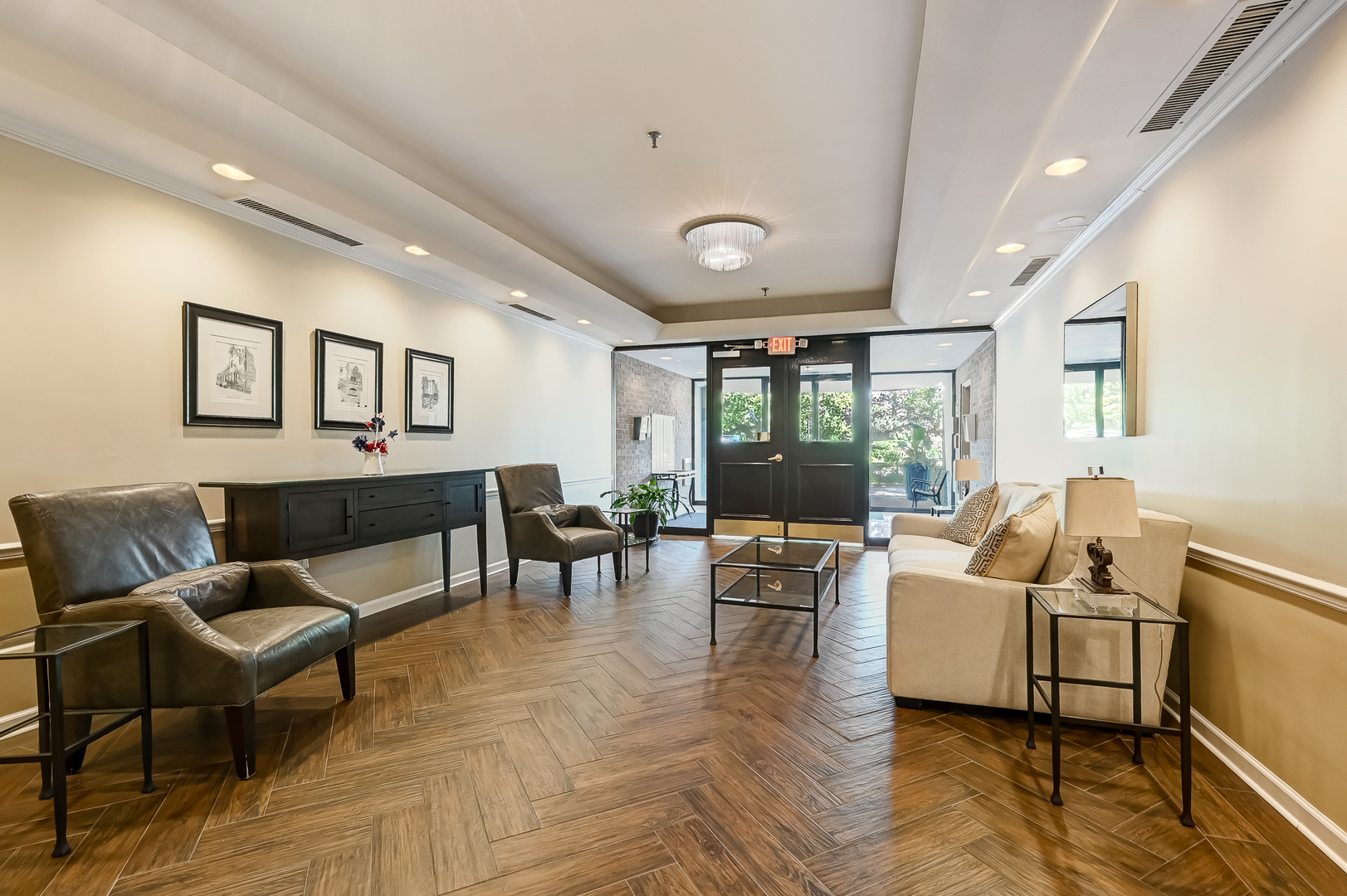 1140 Old Mill Road, Unit 405 Hinsdale, IL 60521 - Photo 2 of 24 Gallery Image 2