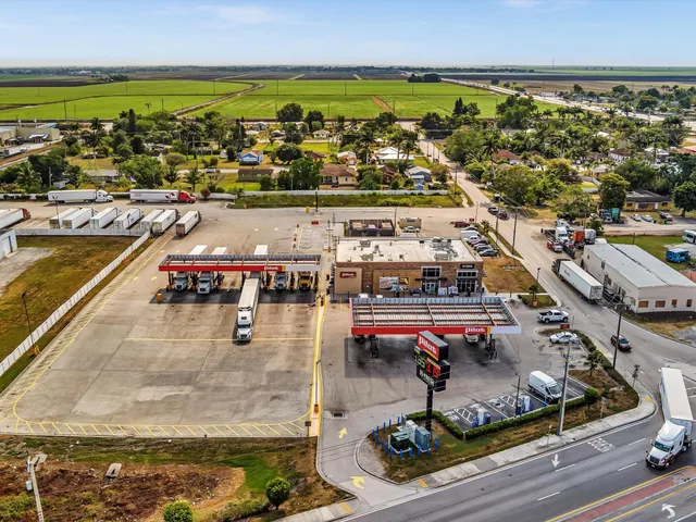 $325,000 | 455 Janice Avenue, South Bay, FL 33493