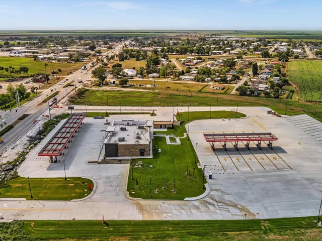 $325,000 | 455 Janice Avenue, South Bay, FL 33493