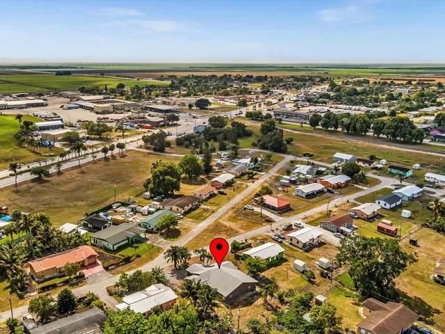 $325,000 | 455 Janice Avenue, South Bay, FL 33493