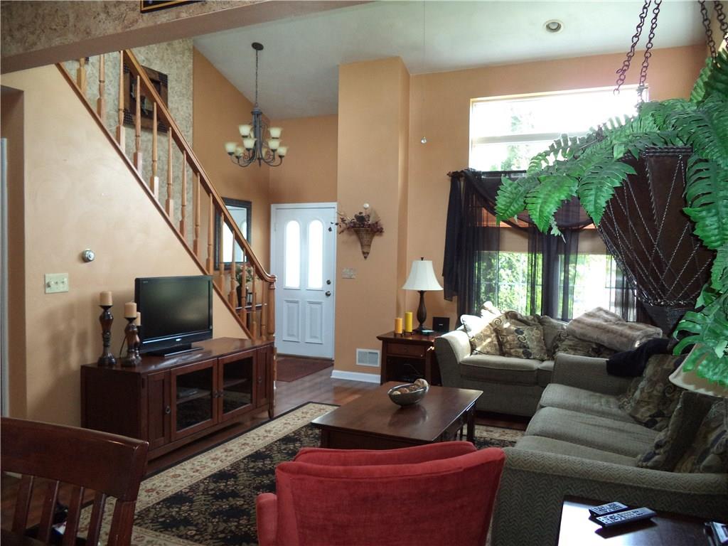 504 Independence Street Perryopolis, PA 15473 - Photo 5 of 18 Gallery Image 5