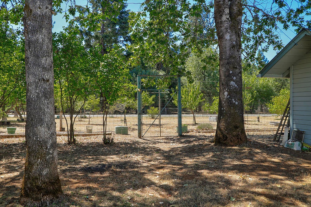 390 Boyer Road Grants Pass, OR 97526 - Photo 34 of 43 34
