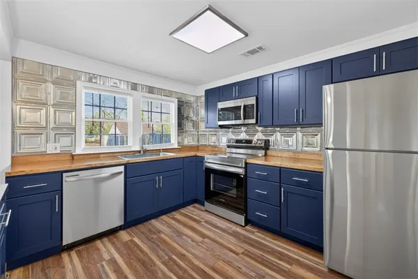 $1,849 | 240 East 5th Avenue, Winder, GA 30680