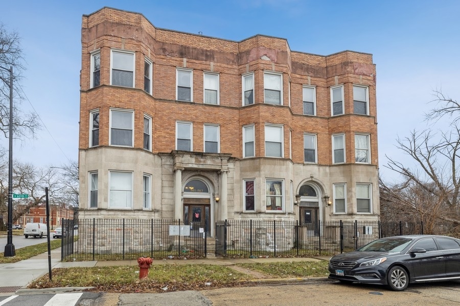 501 West 60th Place, Unit 3 Chicago, IL 60621 - Photo 1 of 16