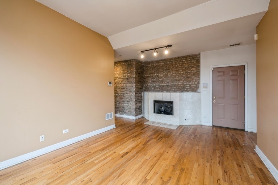 501 West 60th Place, Unit 3 Chicago, IL 60621 - Photo 2 of 16