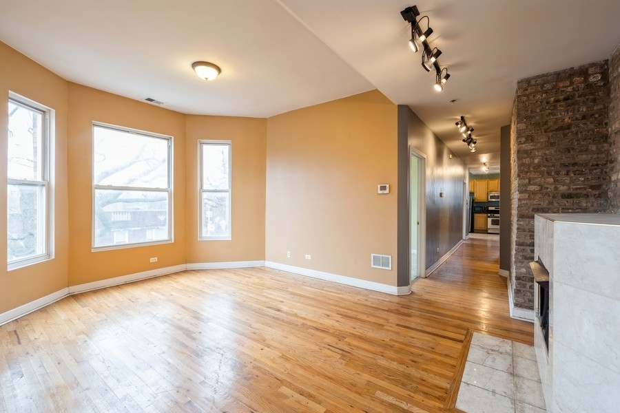 501 West 60th Place, Unit 3 Chicago, IL 60621 - Photo 3 of 16