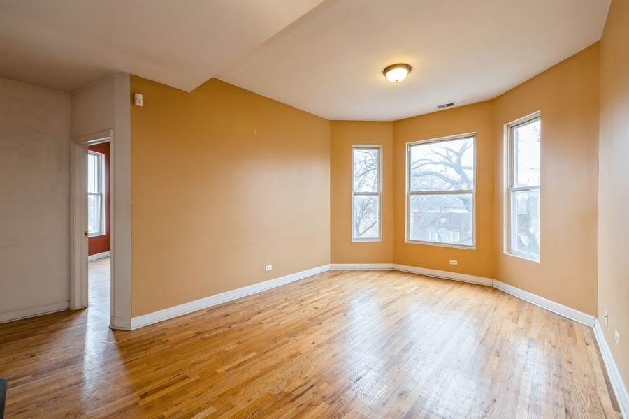 501 West 60th Place, Unit 3 Chicago, IL 60621 - Photo 4 of 16