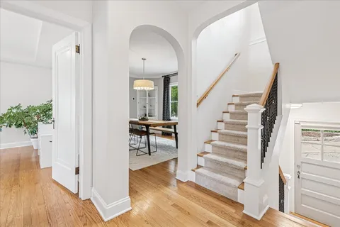 $799,000 | 109 West Hillside Avenue, Barrington, IL 60010