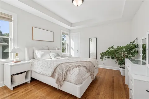 $799,000 | 109 West Hillside Avenue, Barrington, IL 60010