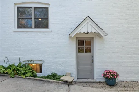 $799,000 | 109 West Hillside Avenue, Barrington, IL 60010