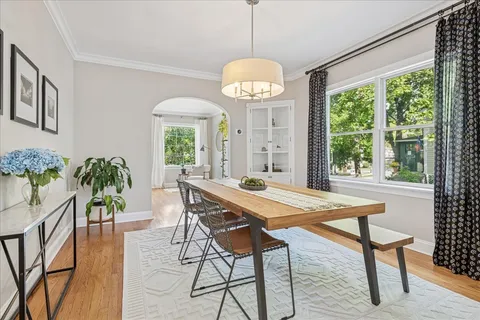 $799,000 | 109 West Hillside Avenue, Barrington, IL 60010