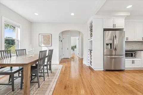 $799,000 | 109 West Hillside Avenue, Barrington, IL 60010