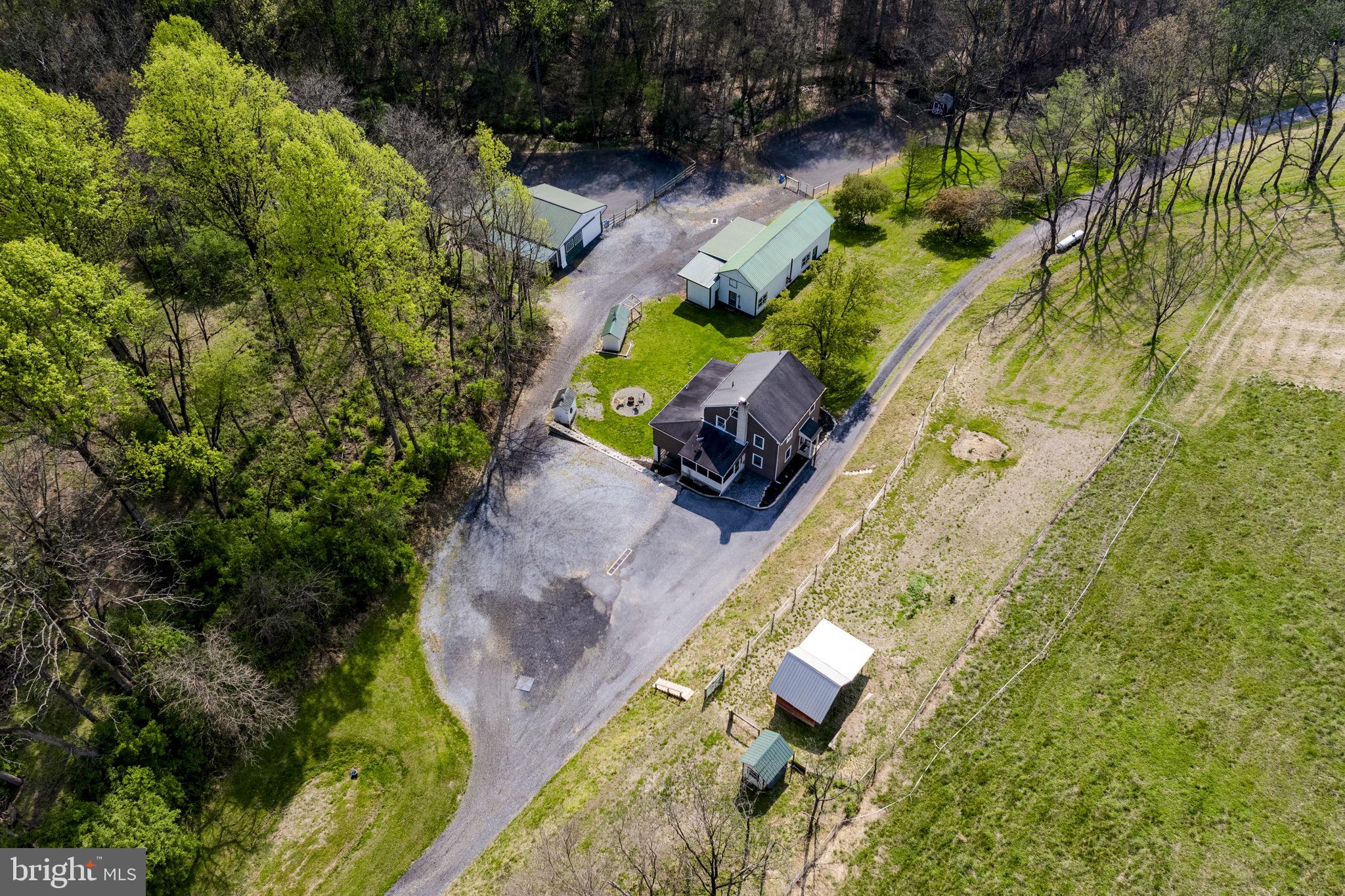110 Wooltown Road Wernersville, PA 19565 - Photo 4 of 123