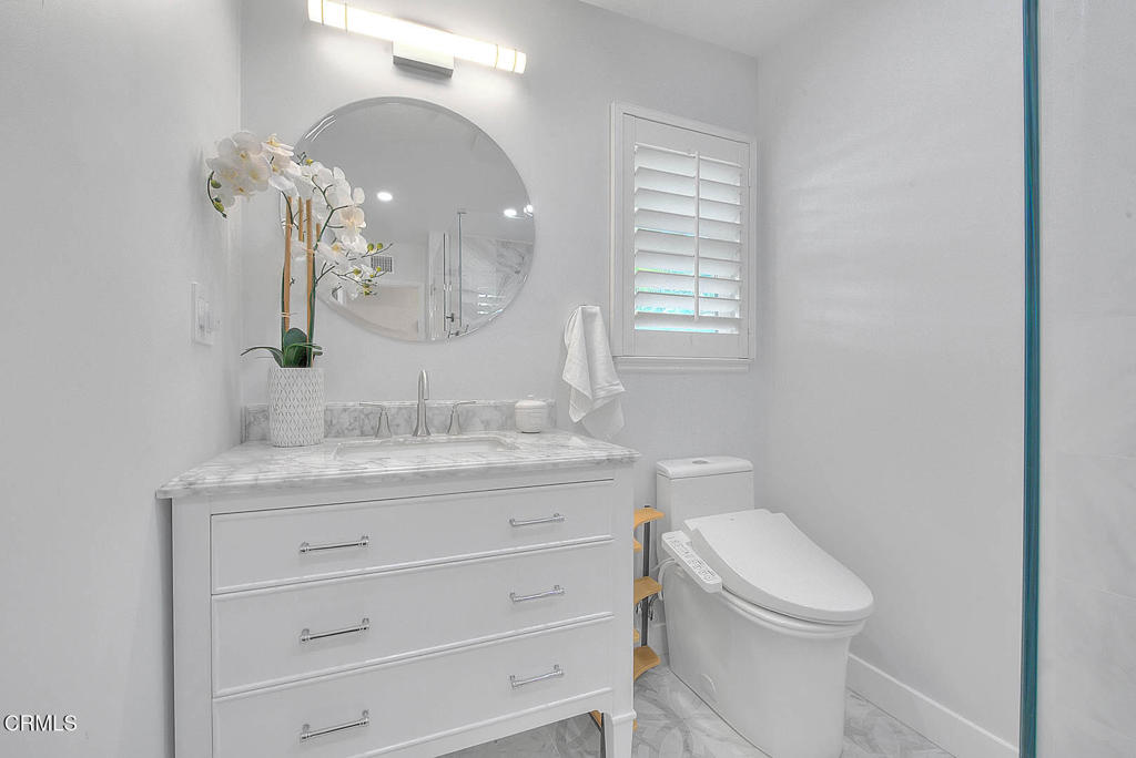 1420 Riviera Drive Pasadena, CA 91107 - Photo 16 of 23 Bathroom 2