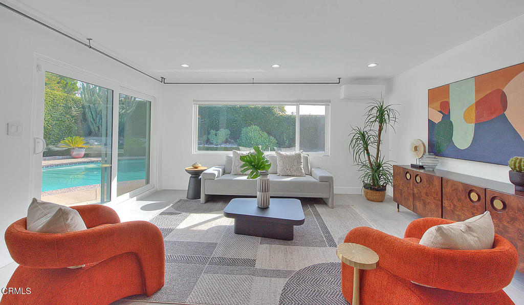 1420 Riviera Drive Pasadena, CA 91107 - Photo 9 of 23 Family Room